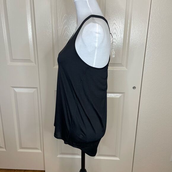 Lululemon Essential Tank Pleated Back Black Size 2 - Picture 3 of 10
